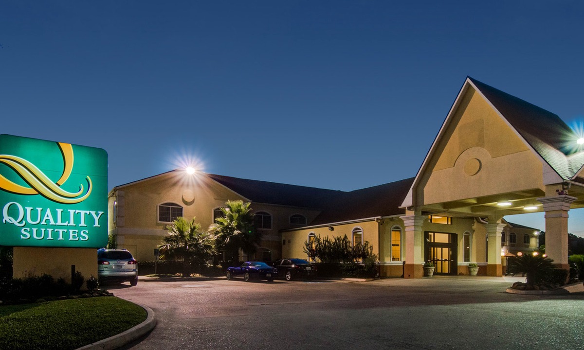 FM 1960 Hotel | Quality Suites North