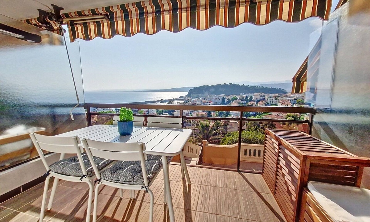 Lazaret Apartment | Quality-Time in Nice, apartment with great sea view and pool near the port