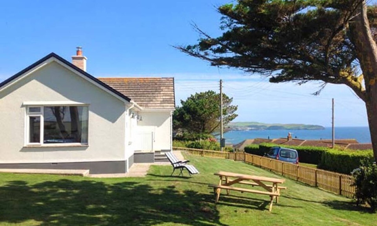 Bigbury-on-Sea House | Quarterdeck, Modbury