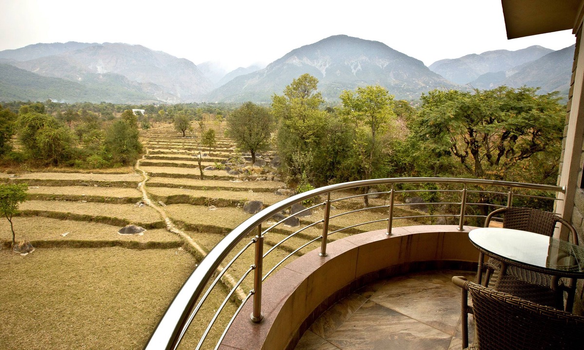Sidhpur Hotel | Quartz Himalayan Brothers