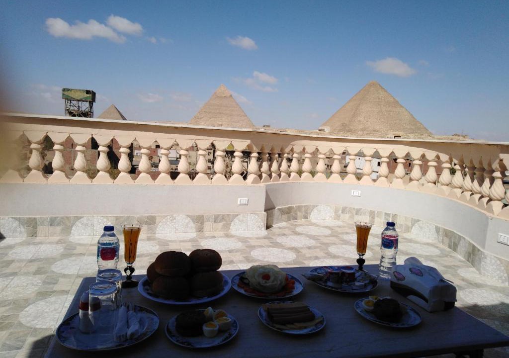 Giza Hotel | Queen Pyramids View Inn