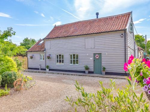Wortham House | Queens Barn