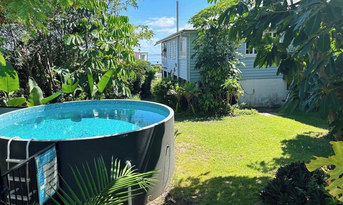 Wynnum House | Queenslander Bay Views, Pool, AC