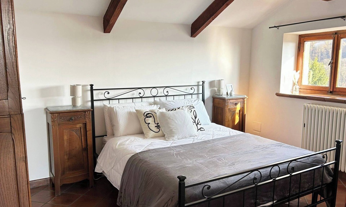 Tollegno Apartment | QuickHome Bianca Luce