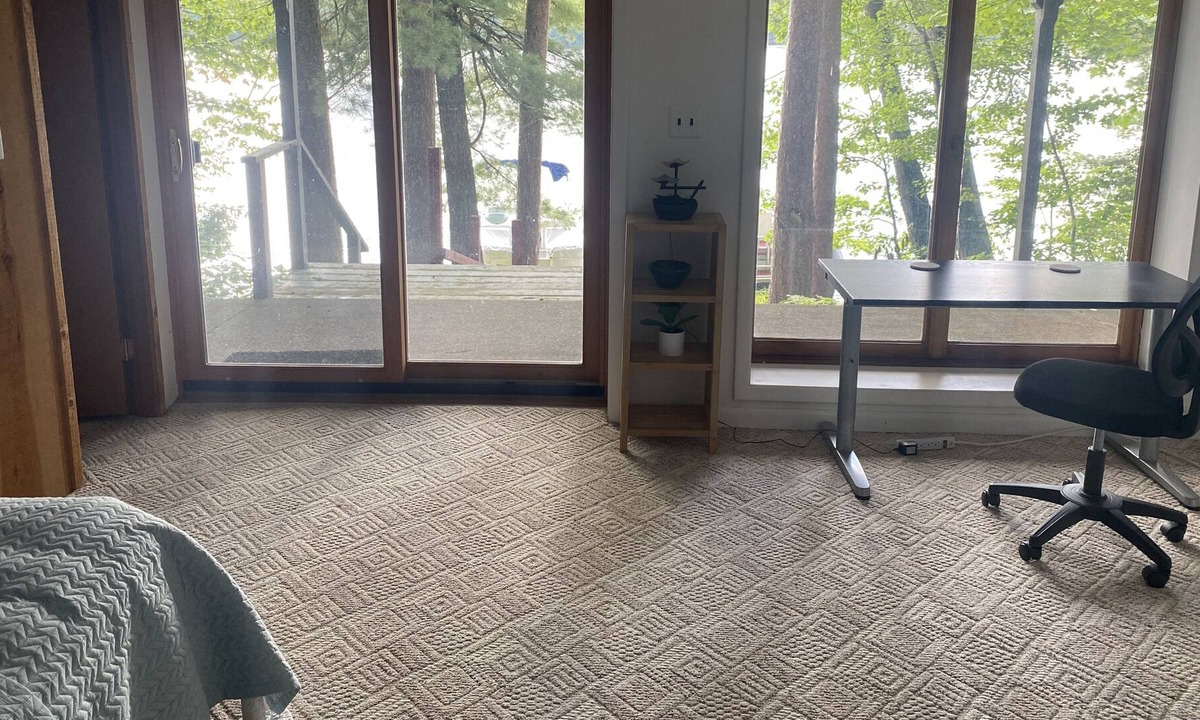Cable Cabin | Quiet 3-level lakefront condo on Lake Owen