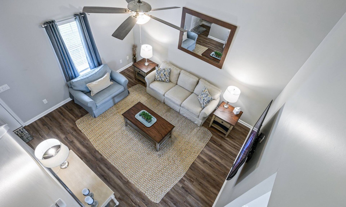 Cartersville House | Quiet 4BR Split-Level Near LakePoint & Hospital