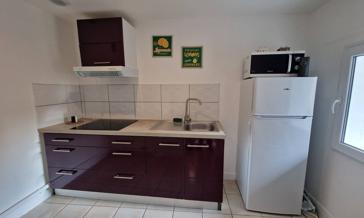 Bruyeres-le-Chatel Apartment | Quiet and cozy 2 steps from downtown
