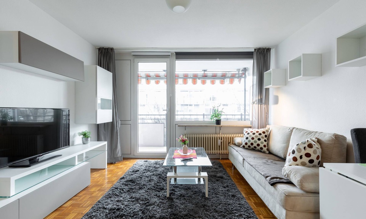 Munchen District Apartment | Quiet apartment, bright and clean