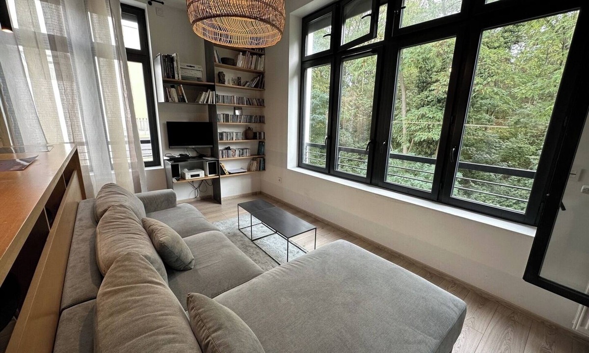 Stains Apartment | quiet apartment with park view, close to Paris