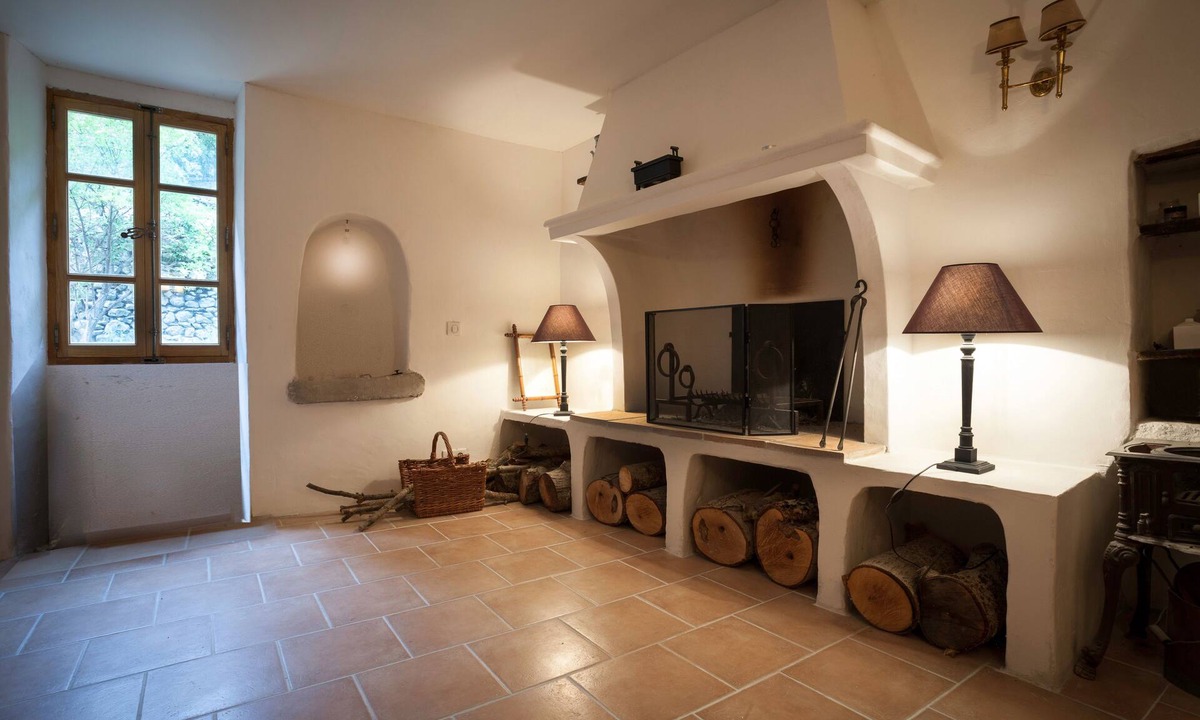 Saint-Leger-du-Ventoux House | QUIET AUTHENTICITY IN VILLAGE HOUSE FOR 4 PEOPLE