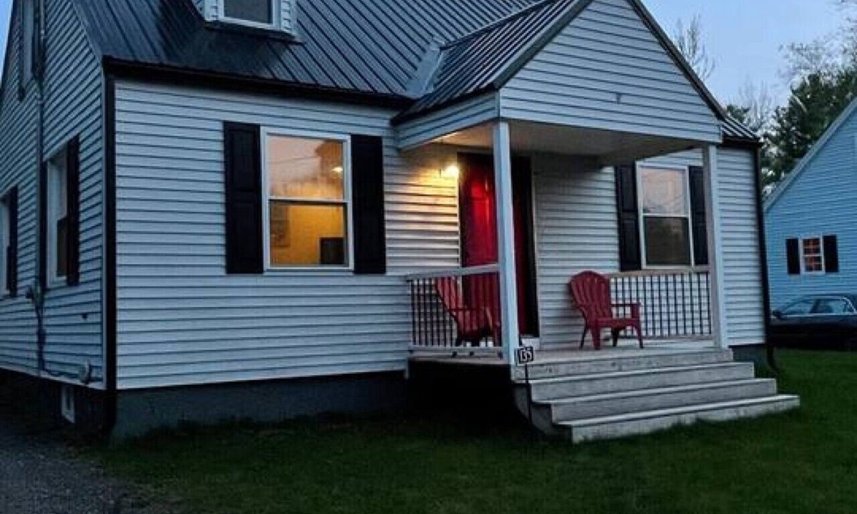 Brewer House | Quiet Charming Cape 3 bed/2bth