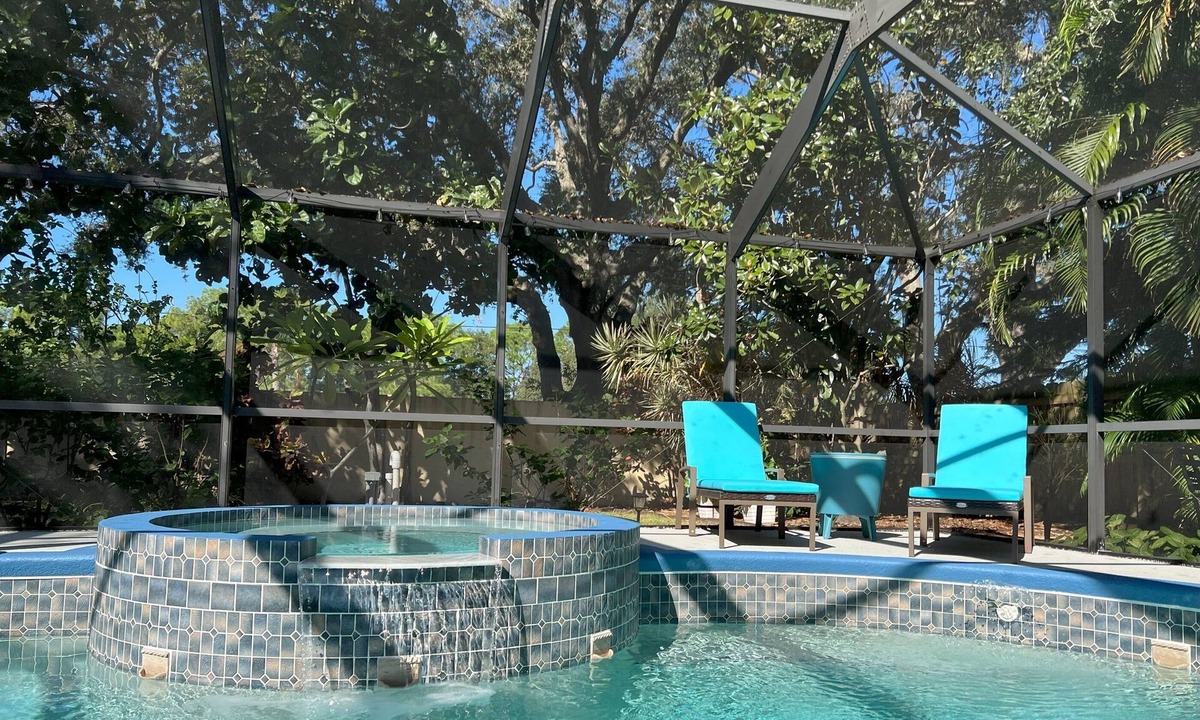 Trailer Estates House | Quiet Charming House w/Heated Pool & Spa