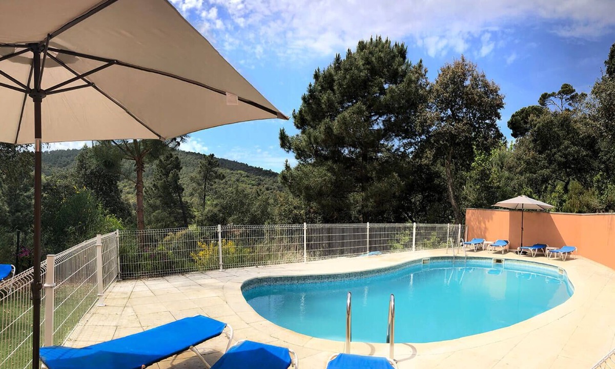 Lloret de Mar Villa | Quiet, comfortable and intimate villa. Pool, chillout, living, 8 rooms, 6 baths