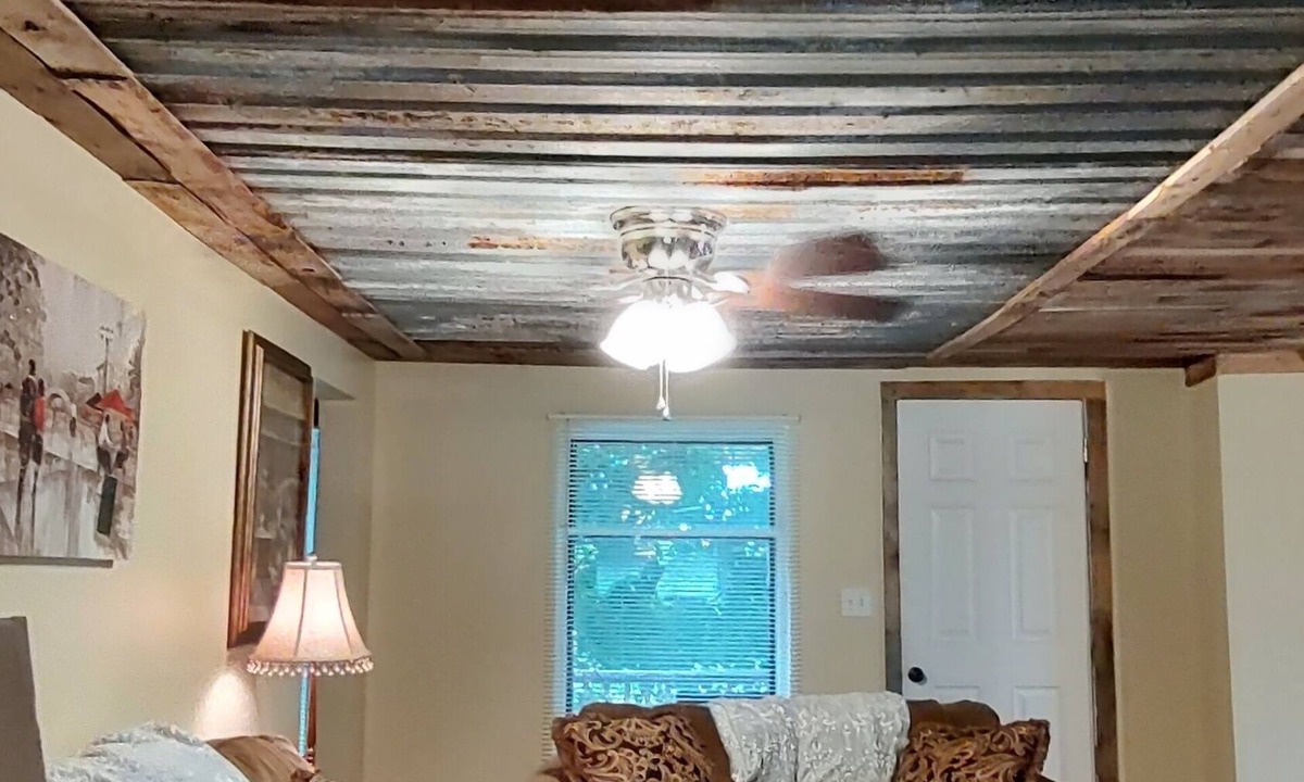 Town of Jerusalem House | Quiet country setting pets welcome