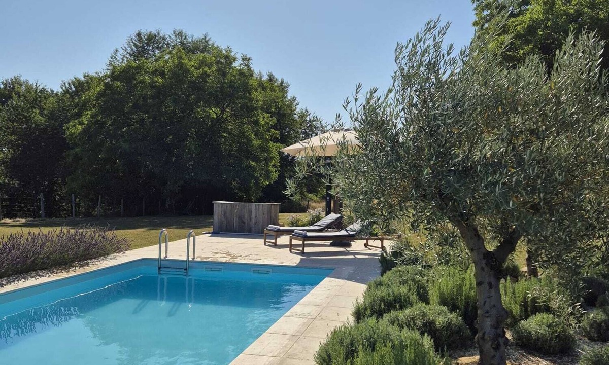 Saint-Sulpice-d'Excideuil House | Quiet cottage with private pool, garden and French charm in the Dordogne region