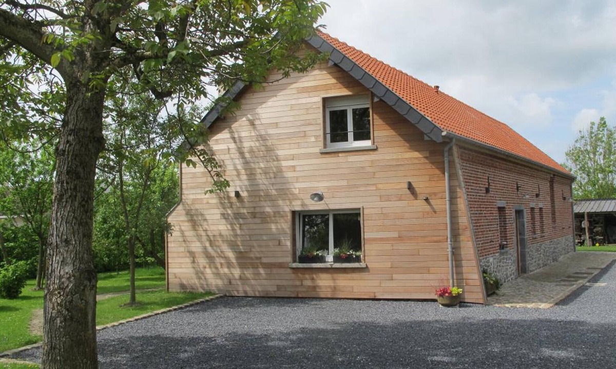Saint-Waast Cottage | Quiet gîte with parking - 5 guests