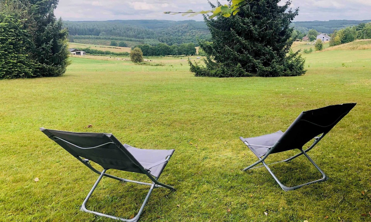 Gros-Fays Apartment | Quiet gîte between hills and forest. Sauna and pets welcome.