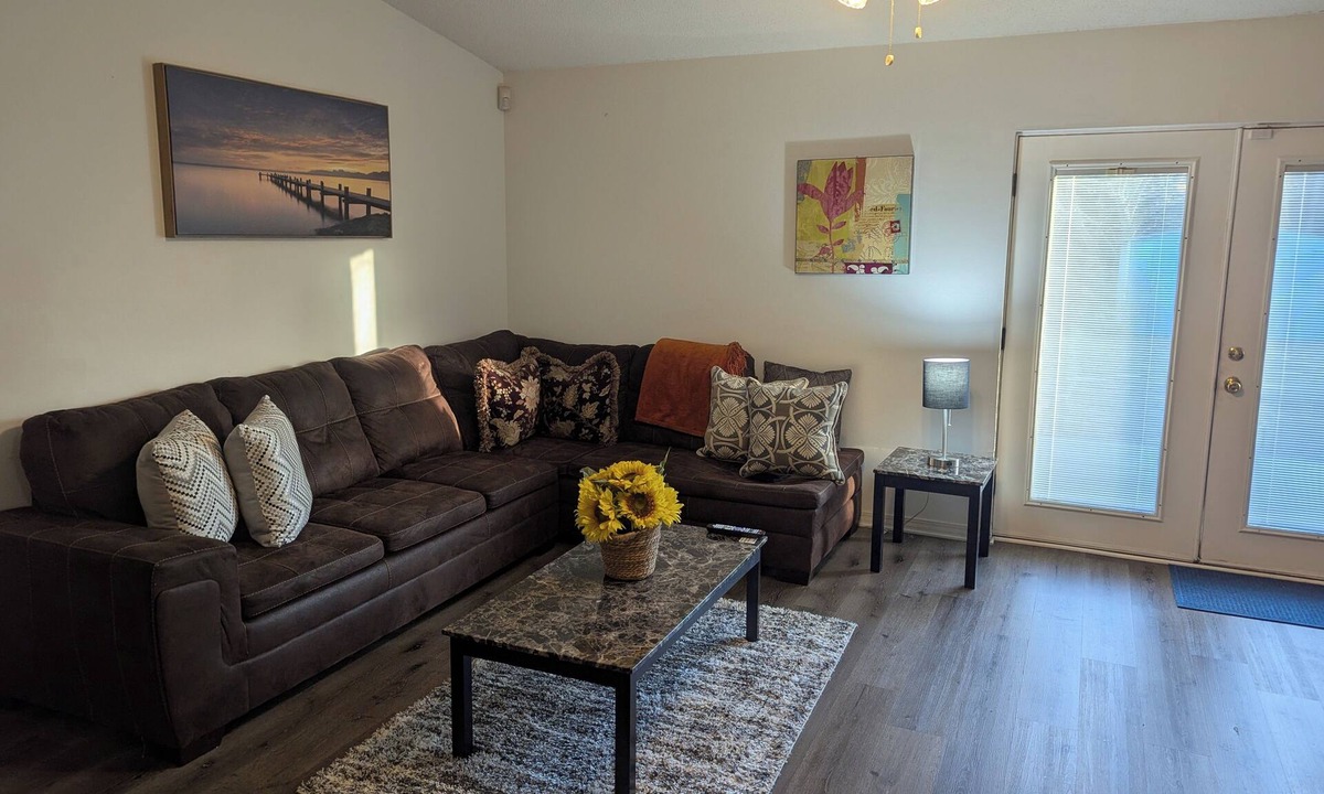 Ono Island House | Quiet home within 10 minutes to the beach.
