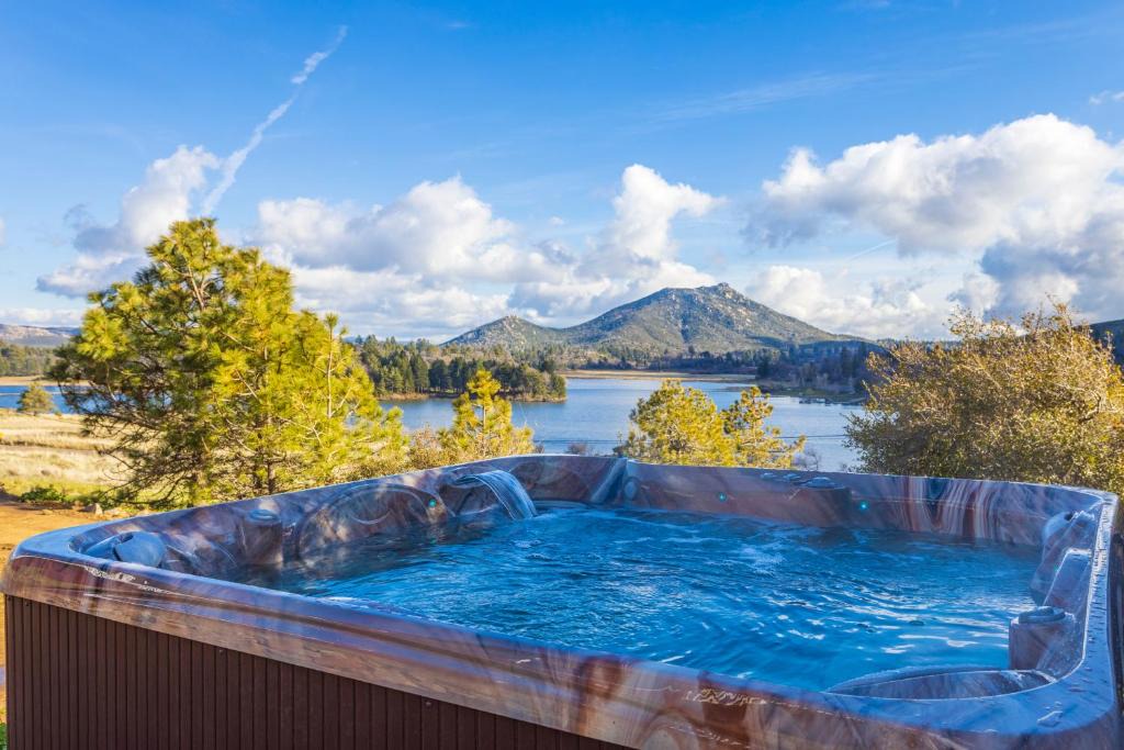 Julian Hotel | Quiet Mind Mountain Lodge, Retreat & Spa