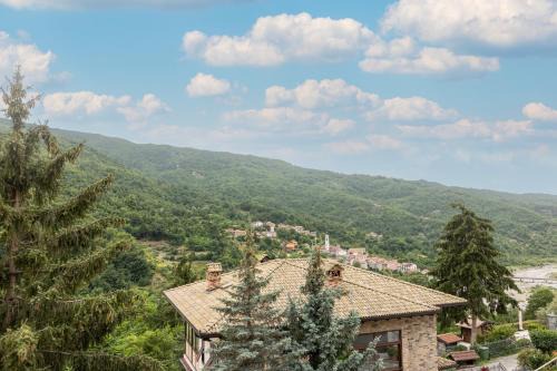 Cabella Ligure Bed & Breakfast | Quiet Mountain Retreat near Cabella Ligure
