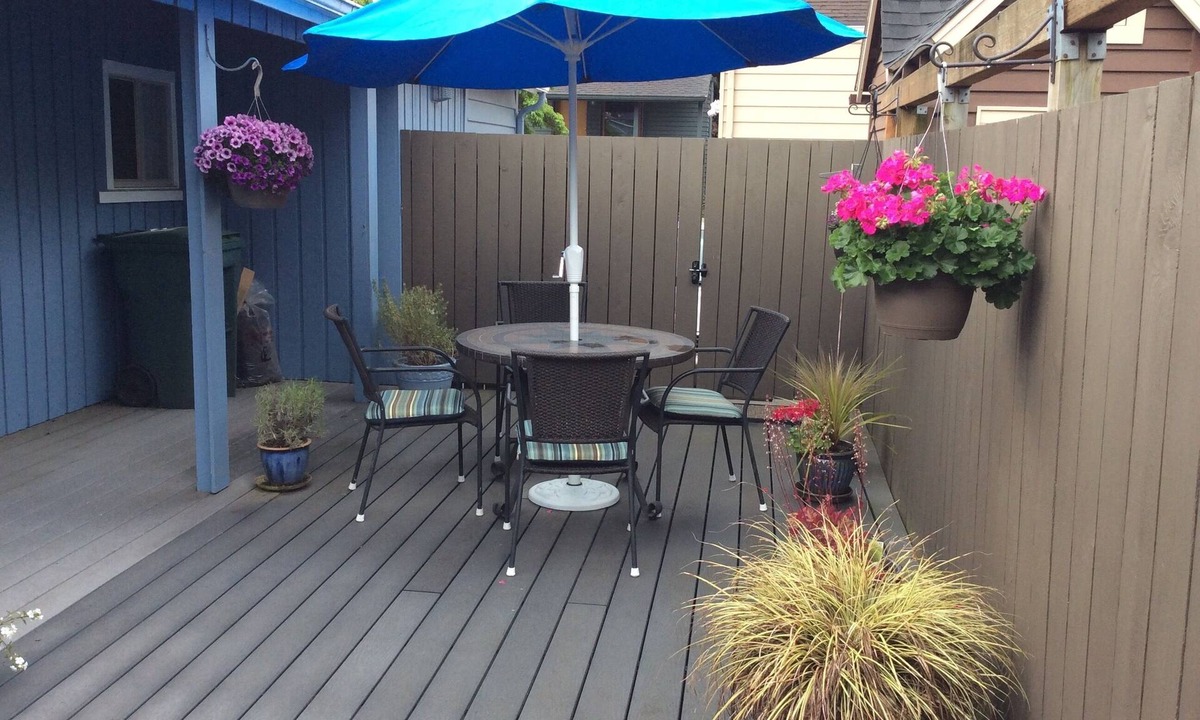 Phinney Ridge Cottage | Quiet One-Bedroom Cottage with Deck in Walkable Neighborhood