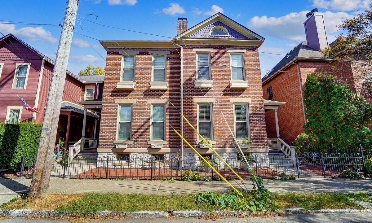 Downtown Dayton House | Quiet Oregon District Home, Walk to Dining & Downtown