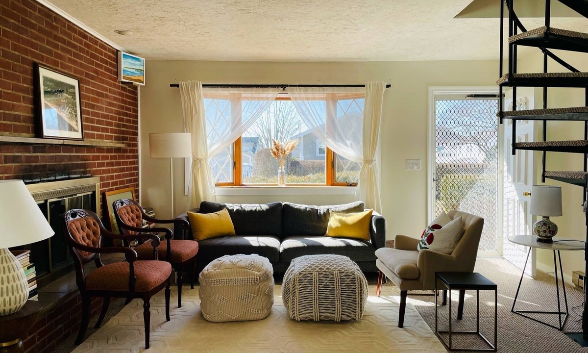 Westbrook House | Quiet, Peaceful Getaway by a Private Beach