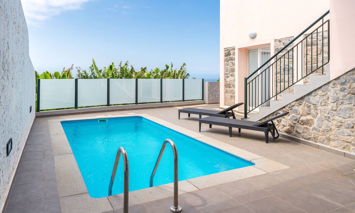 Calheta Apartment | Quiet peaceful apartment with private pool