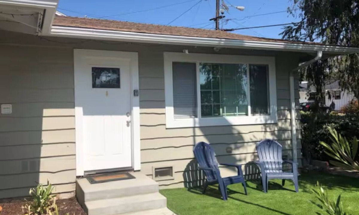 El Cajon Cottage | Quiet, private studio getaway in a nice neighborhood