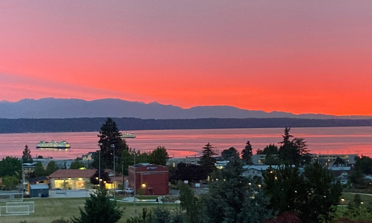 The Bowl of Edmonds House | Quiet Puget Sound view home near downtown Edmonds with a fireplace