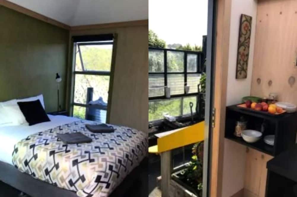 Okarito Cabin | Quiet Romantic Getaway near the Franz Josef Glacier, New Zealand