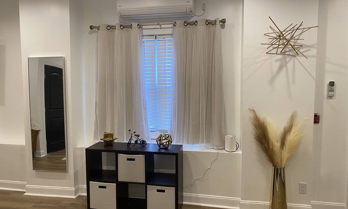 West Philadelphia Apartment | Quiet, Secluded, & Spacious efficiency apartment