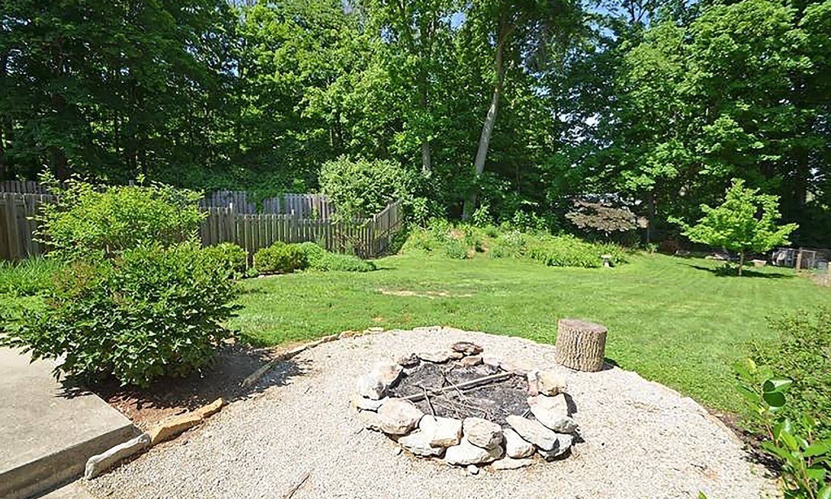Reading House | Quiet stay in central Cincinnati