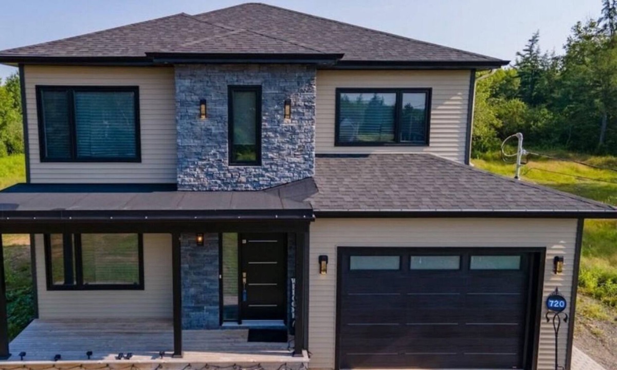 Moncton House | Quiet & Tranquil Stay!
