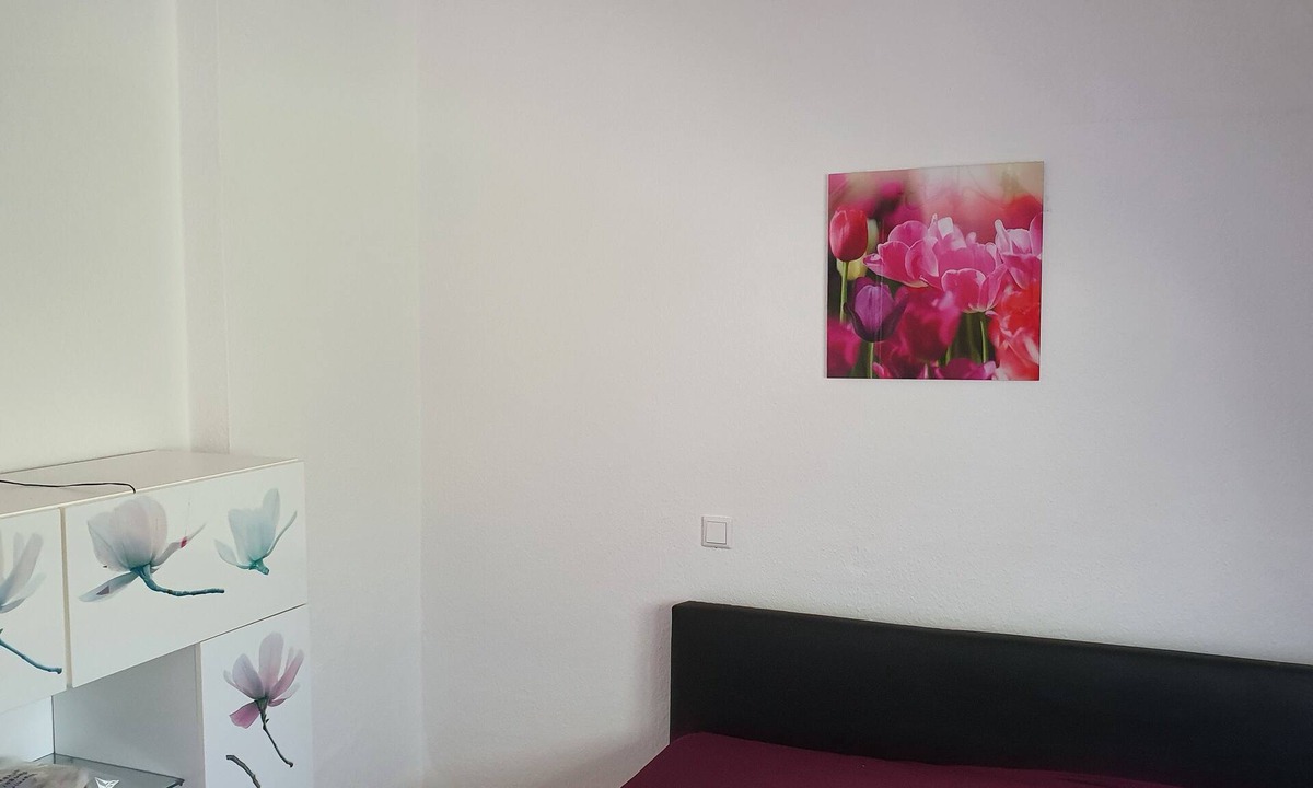 Moers Apartment | Quiet vacation apartment right next to Moers Castle Park
