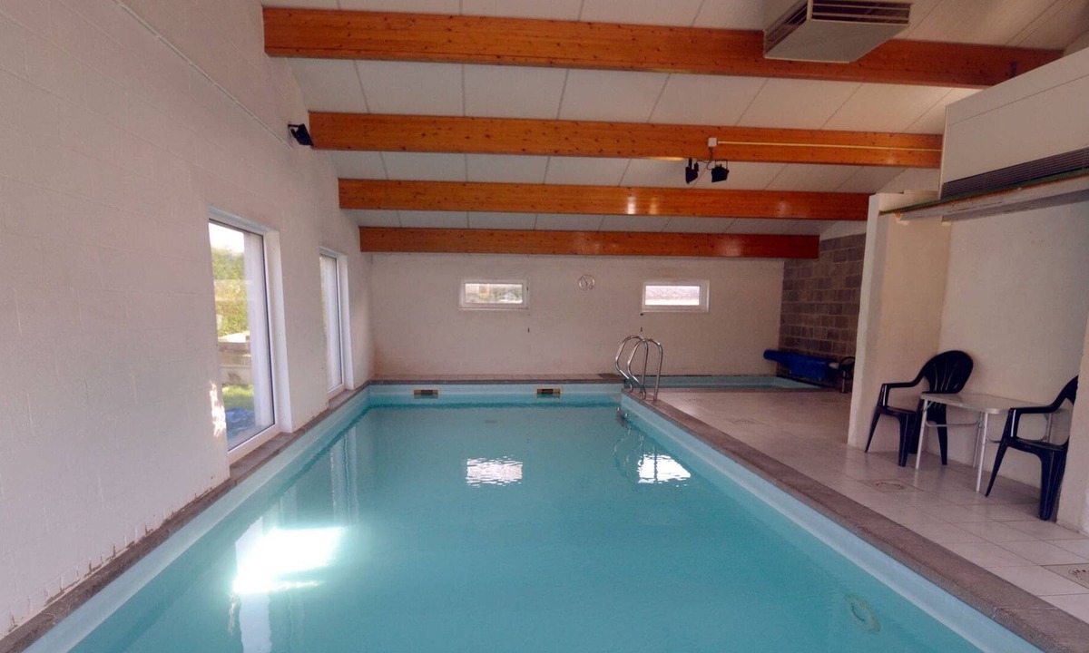 Awagne Cottage | Quietly located holiday home with heated indoor pool