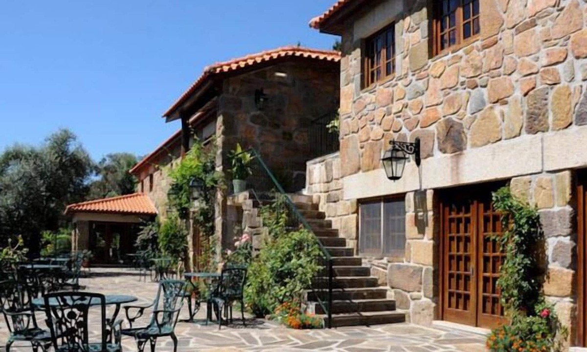 Celorico de Basto Hotel | Quinta Das Escomoeiras