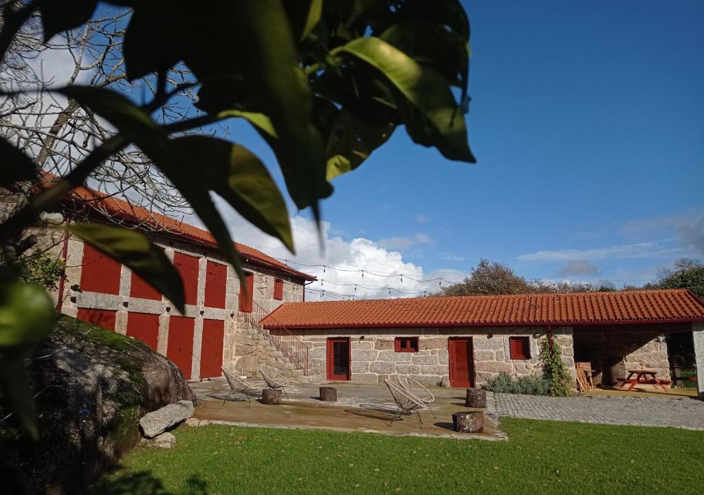 Guimaraes House | Quinta Pousada de Fora Wines & Tourism