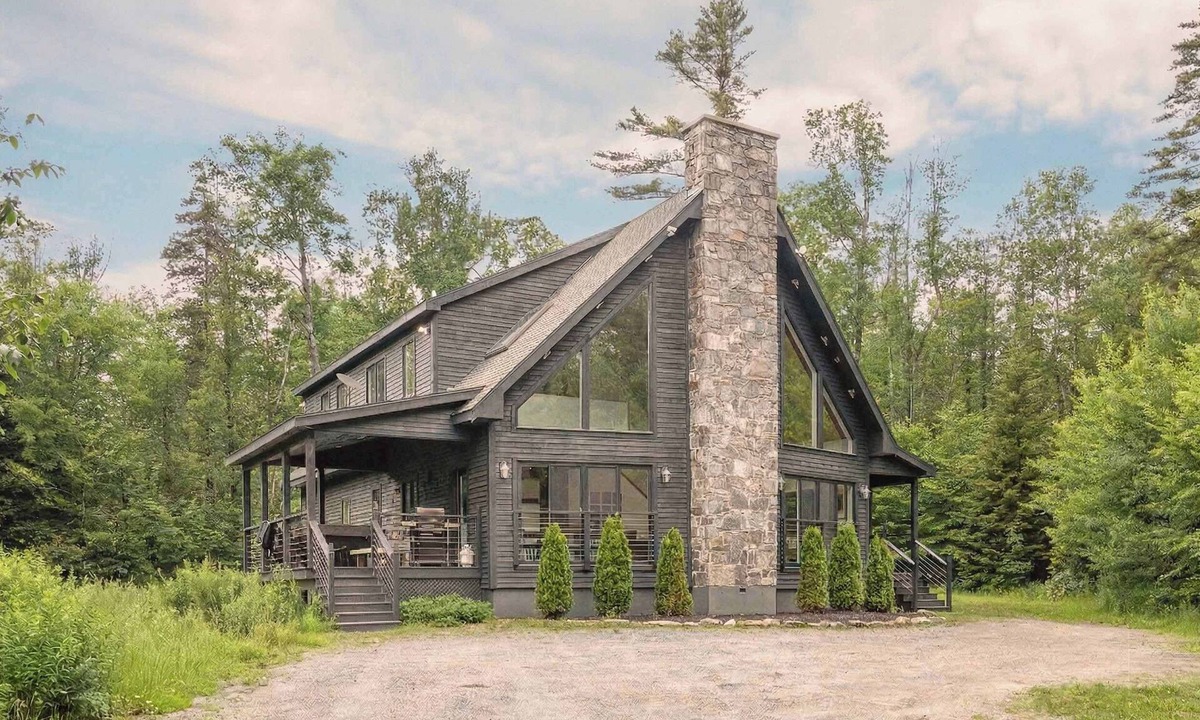Becket House | Quintessential 6-BR Berkshires Lodge
