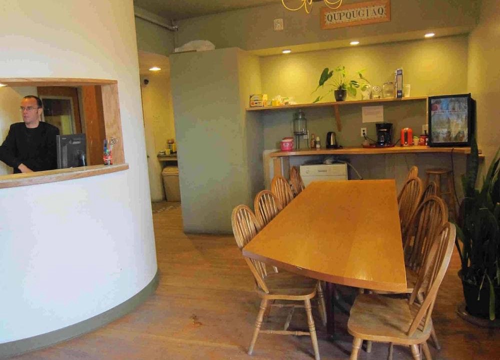 Midtown Anchorage Hotel | Qupqugiaq Inn Anchorage