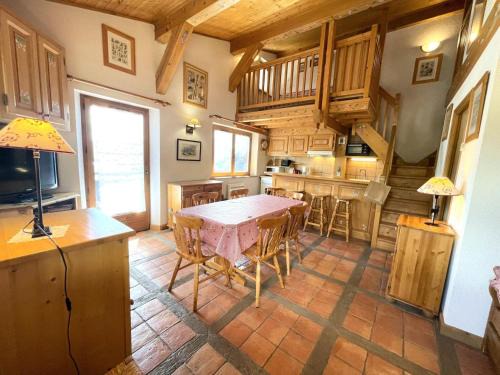 Notre-Dame-de-Bellecombe Apartment | Résidence La Troika - Charmant appartement au coeur du village MAE-7714