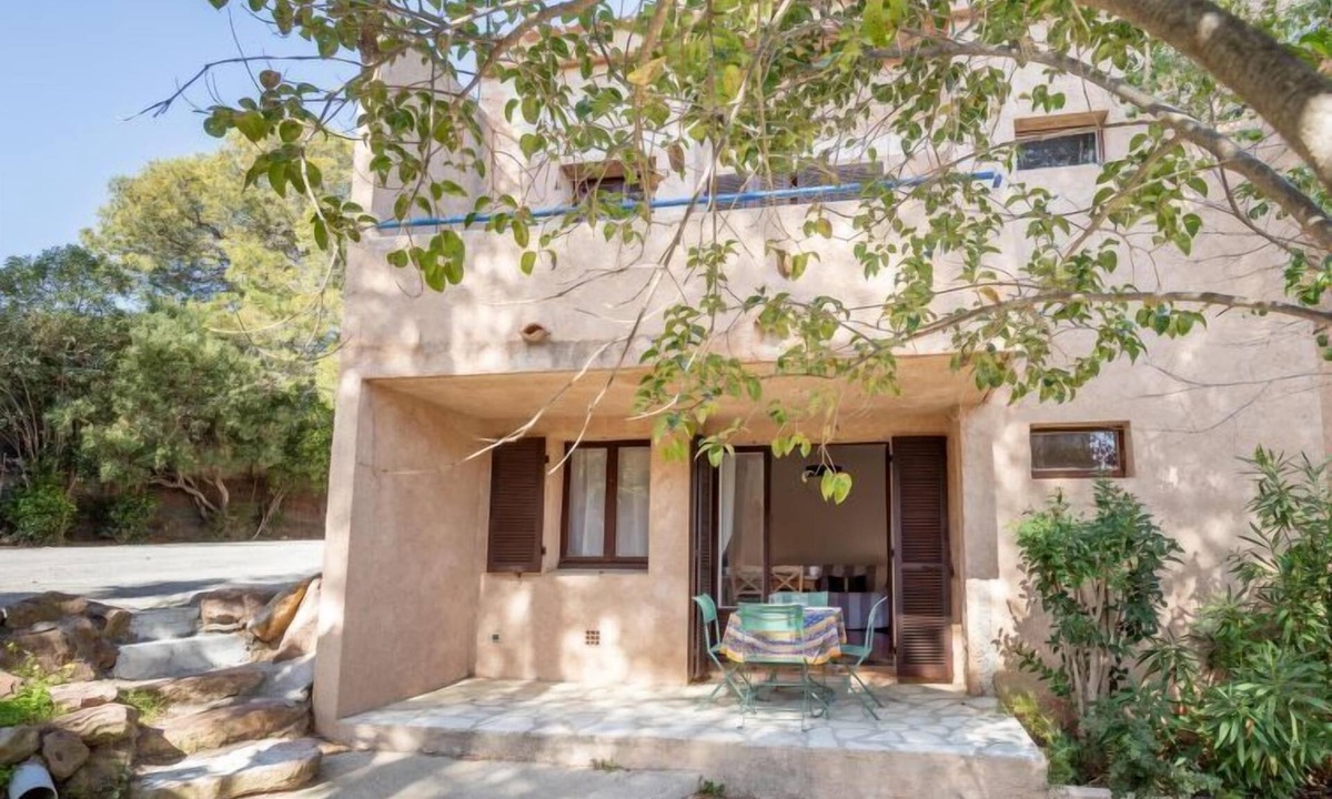 Boulouris-sur-Mer Apartment | Résidence Les Jardins d'Azur by Interhome