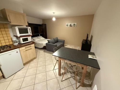 Jonzac Apartment | Résidence Les Roussets