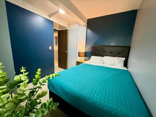 Santa Maria la Ribera House | R&A Hostal