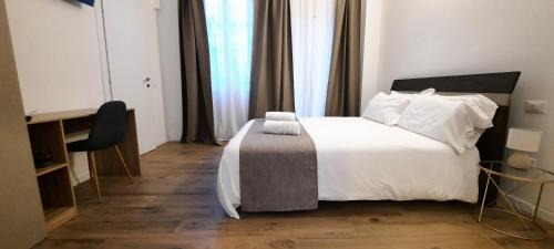 Pavia House | R & A Minerva Suites