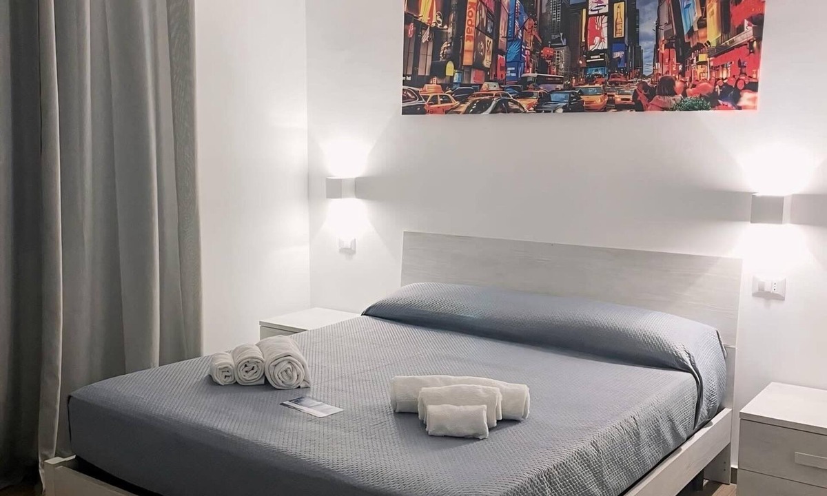 Ischia Porto Bed & Breakfast | R home room 19