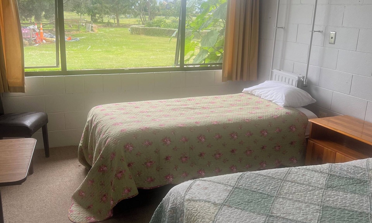 Temuka House | R1Quiet country setting close to Ski Fields, Levels Raceway and Fonterra factory