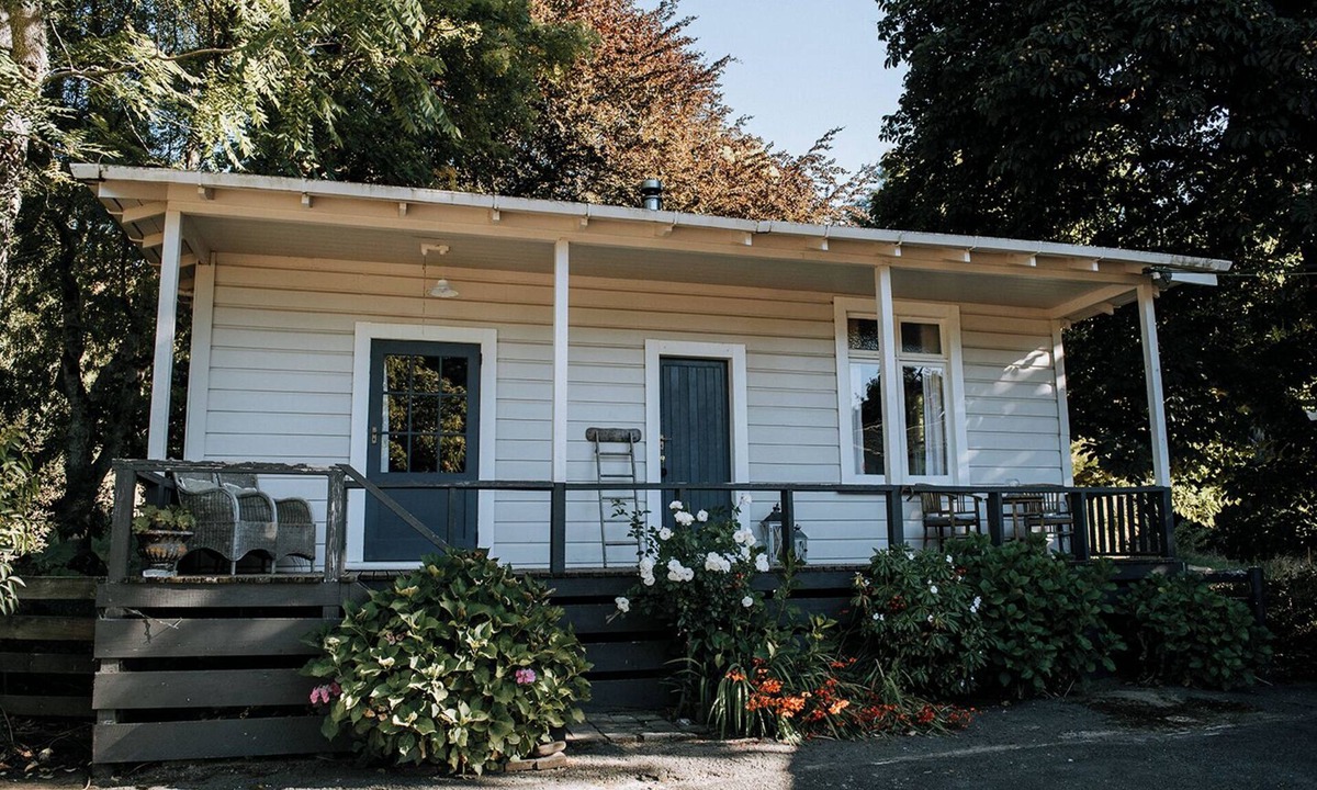 Hawke's Bay Region House | Rabbiter’s Cottage. Family. Farm Stay. Country.