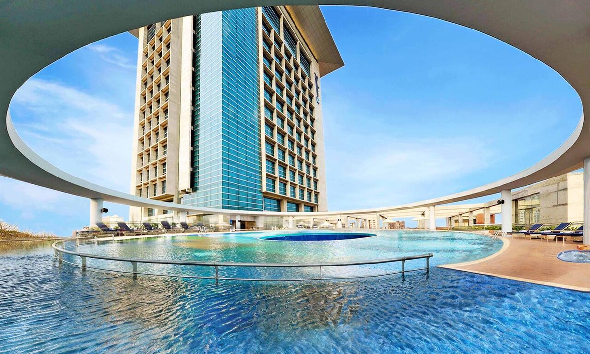Chittagong Hotel | Radisson Blu Chattogram Bay View