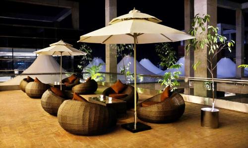 Chittagong Hotel | Radisson Blu Chattogram Bay View